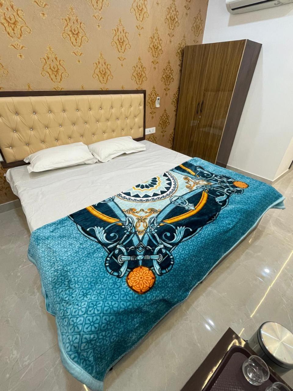 Bed and Breakfast Kashi Imperial Váránasí Exteriér fotografie